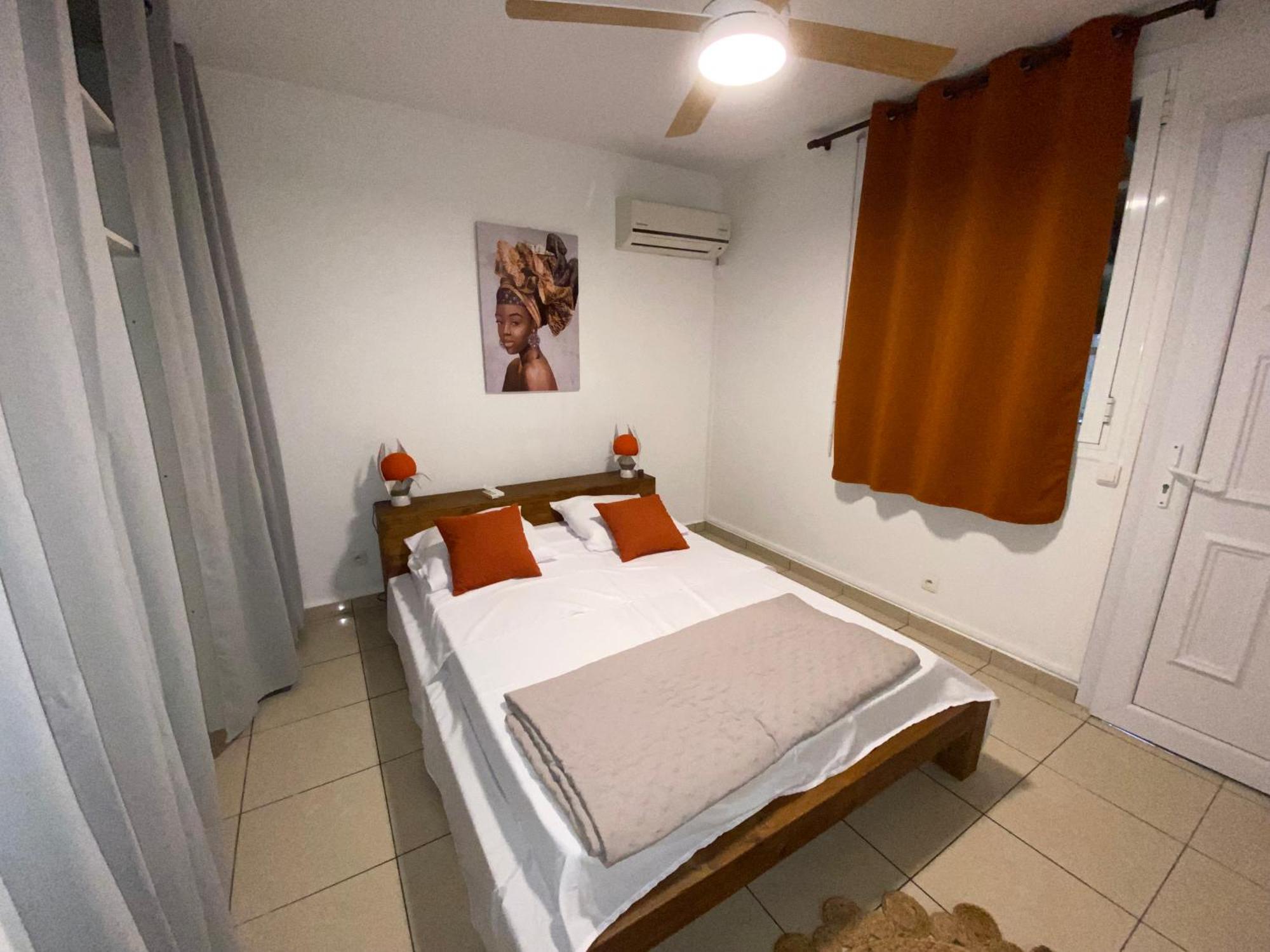 Les Seo Apartment Sainte-Anne  Luaran gambar
